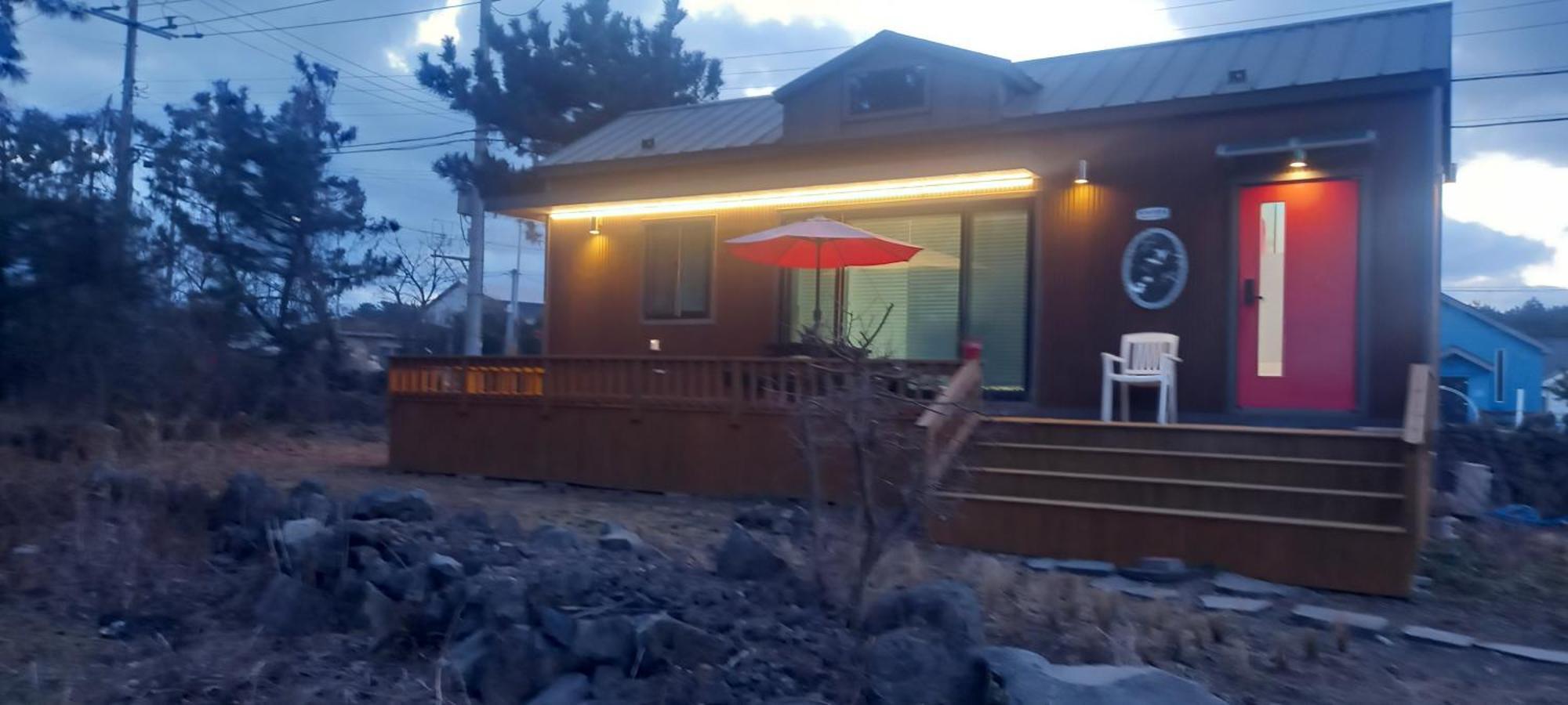 Hamdeok Pool Villa Pension Чечжу Екстер'єр фото